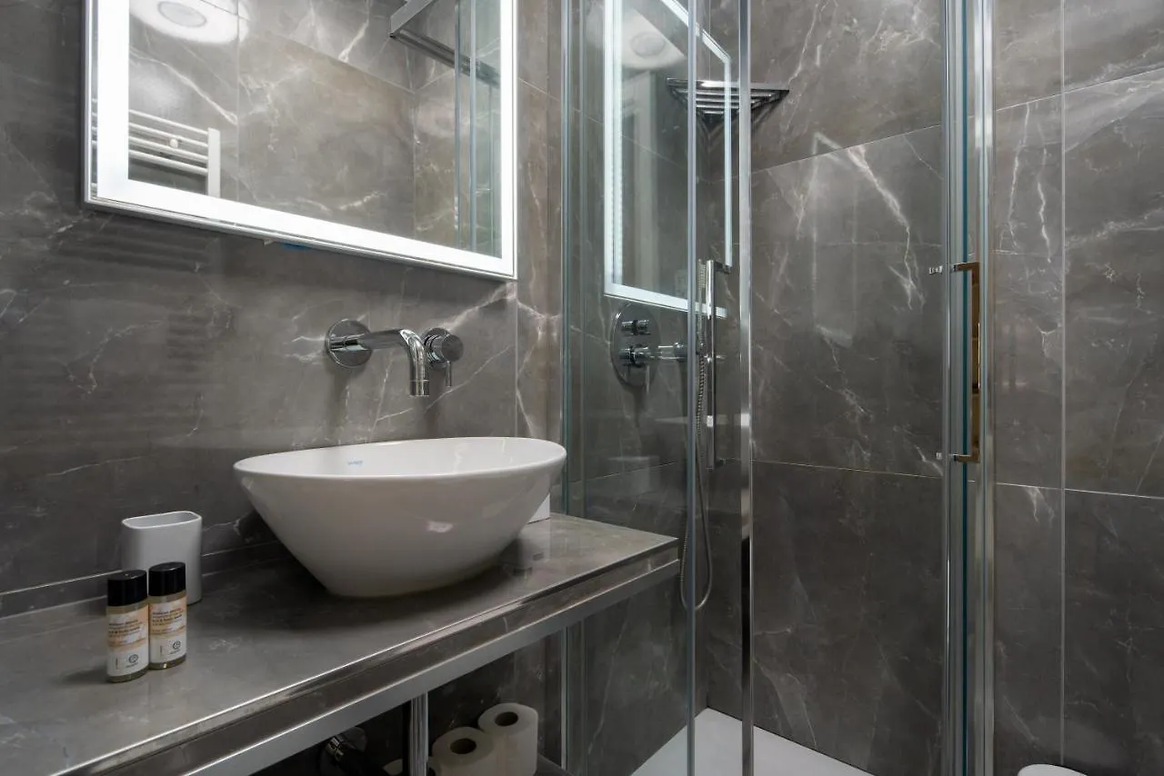 AI FRADEI boutique apartment Venise