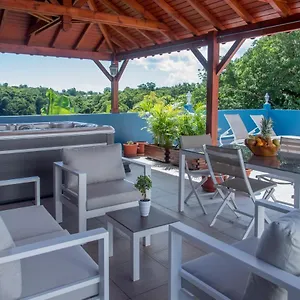 https://les-hauts-de-sainte-anne.comcaribbean.com