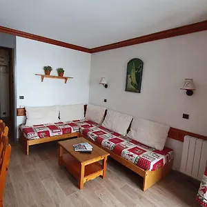 https://meubl-creux-de-lours.hotels-rhonealpes.com